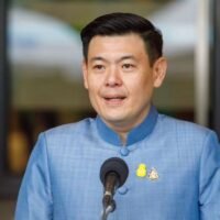Laut Jakkapong Sangmanee, dem stellvertretenden Außenminister Thailands, wurden in Israel sechs weitere thailändische Staatsangehörige als tot gemeldet, was die Zahl der Todesopfer auf achtzehn erhöht. Die Bergung der Leichen sei durch den andauernden Konflikt in der Region erschwert worden, der den Beamten den Zutritt zu den betroffenen Gebieten verwehre, berichtete Thai Rath .
