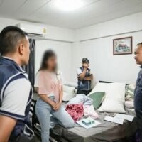 Das Central Investigation Bureau (CIB) hat den CIB Anti Online Scam gestartet, eine Razzia gegen ein rücksichtsloses Online Kreditsystem, das über verschiedene mobile Anwendungen läuft. Die Operation, die gestern um 11 Uhr stattfand, führte zur Festnahme von zwei Hauptverdächtigen und zur Entdeckung von mehr als 500 Millionen Baht im Umlauf.