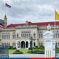 Der Plan von Premierminister Srettha Thavisin, statt in der offiziellen Residenz des Premierministers ganztägig im Government House, auch bekannt als „Ban Norasingh“, zu leben, stellt einen Bruch mit der Tradition dar und könnte Unglück über das Land bringen, warnte ein Politiker der Regierungskoalition .