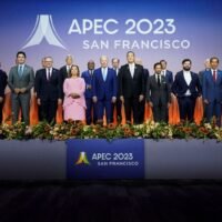 Premierminister Srettha Thavisin teilte seinen kanadischen und australischen Amtskollegen gestern am Freitag mit, dass Thailand angesichts des weltweiten Trends zur Unternehmensverlagerung in die ASEAN Region bereit sei, ausländische Investoren willkommen zu heißen.