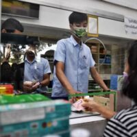 Das allgemeine Gesundheitssystem der Regierung wird nächstes Jahr einen bahnbrechenden Sprung machen, wenn Thailänder überall in ihrer Heimatprovinz, einschließlich privater Krankenhäuser, kostenlose medizinische Behandlung erhalten dürfen, indem sie einfach ihren Personalausweis vorlegen