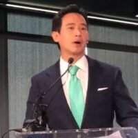 Move Forward Berater Pita Limjaroenrat warnte die Regierung, dass seine Partei Anfang nächsten Jahres einen Misstrauensantrag einreichen werde, wenn bei der aktuellen Beratung zum Haushaltsentwurf 2024 im Parlament keine klaren Antworten gegeben würden, berichtete die Zeitung Thai Rath gestern Nachmittag (15. Dezember).