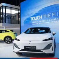 Die United Overseas Bank (UOB) und der chinesische Autohersteller Changan Automobile gaben am Freitag ihre strategische Partnerschaft für Changans Expansionspläne für Elektrofahrzeuge (EVs) in ASEAN bekannt. Im Rahmen der Partnerschaft wird UOB Changan eine Reihe von Finanzdienstleistungen anbieten