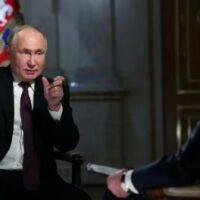 Der russische Präsident Wladimir Putin lobte am Mittwoch (13. März) das Atomwaffenarsenal Moskaus und warnte, dass er bereit sei, die Waffen einzusetzen, wenn die Souveränität Russlands gefährdet sei.