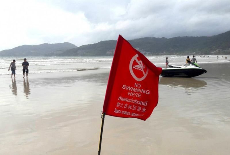 Unfälle auf der Straße und auf dem Wasser sind die häufigste Verletzungsursache bei ausländischen Reisenden, wobei einige Mietwagenfirmen und Touristen bewusst gegen die Regeln verstoßen. Das Ministerium erwägt daher ein Gesundheitssystem für ausländische Touristen zu planen.
