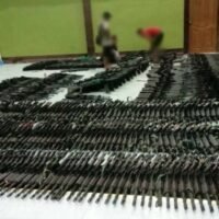 Rebellenquellen zufolge haben Rebellen nach etwa vier Tagen heftiger Kämpfe sieben Armeelager und eine Regierungskommandozentrale in der Provinz Myawaddy in Myanmar erobert. Myanmarische Düsenjäger führten Bombenangriffe gegen die Rebellen der Karen National Union (KNU) und der People's Defence Force (PDF) durch, konnten ihren Vormarsch jedoch nicht aufhalten, sagten die Quellen.