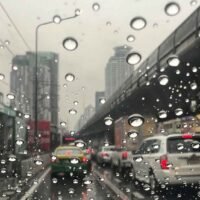 Das Royal Irrigation Department erwägt eine Reihe von Maßnahmen zur Vorbereitung auf Überschwemmungen während der Regenzeit, da mit dem Einsetzen des La Niña Phänomens in einigen Monaten mit deutlich feuchteren Wetterbedingungen zu rechnen ist.