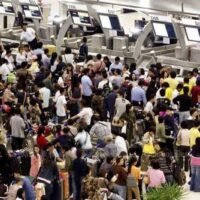 Die Airports of Thailand (AoT) aktualisieren ihre Entwicklungspläne für den Suvarnabhumi International Airport, um den Terminalausbau angesichts der steigenden Passagierzahlen zu beschleunigen.