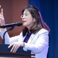 Khunying Sudarat Keyuraphan , Vorsitzende der Thai Sang Thai Partei, sagte am Freitag, dass die neue Methode zur Auswahl der Senatoren nicht inklusiv sei, da sie aufgrund der Altersbeschränkungen die Teilnahme der meisten Mitglieder der Bevölkerung verbiete.