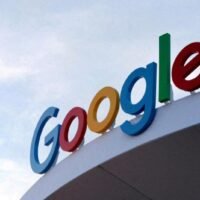 Google hat sich verpflichtet, 2 Milliarden US-Dollar in Malaysia zu investieren, unter anderem in sein erstes Rechenzentrum und sein Google Cloud Projekt in der Region. Laut Ruth Porat, Finanzvorstand von Alphabet Inc., handelt es sich bei der Zusage um die größte geplante Investition von Google in dem südostasiatischen Land.