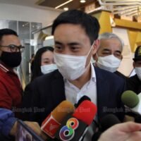 Das Strafgericht für Korruptions- und Fehlverhaltensfälle hat Sakulthorn Juangroonruangkit zu einer sechsmonatigen Haftstrafe verurteilt, weil er einen Beamten und Agenten bestochen hatte, um Pachtverträge für zwei erstklassige Grundstücke in Bangkok zu erhalten. Das Gericht verkündete das Urteil gestern am Montag.