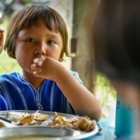 Etwa jedes zehnte Kind unter fünf Jahren ist in Thailand von schwerer Nahrungsmittelarmut betroffen, die seine Gesundheit und seine allgemeine Entwicklung bedroht, wie aus einem neuen Unicef Bericht hervorgeht.