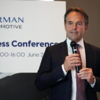 Harman, eine in den USA ansässige Tochtergesellschaft von Samsung Electronics, baut ihre erste Fabrik in Südostasien. Als Produktionsstandort für den Export elektronischer Produkte für Autos wurde Thailand ausgewählt.