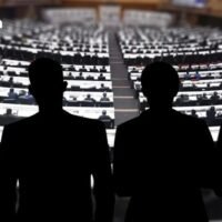 Politexperten werden die nächsten beiden Runden der Senatswahlen genau verfolgen, um zu sehen, welche mächtige Familie als Sieger hervorgehen wird. Als am 9. Juni die Ergebnisse der Wahlen auf Bezirksebene für die 200 Senatsmitglieder bekannt gegeben wurden, war es keine große Überraschung, dass sich auf der Liste derer, die es durch die erste Runde geschafft hatten, viele namhafte Politiker befanden, darunter Vertreter aus mächtigen Familien und Personen, die verschiedenen politischen Gruppierungen nahestehen