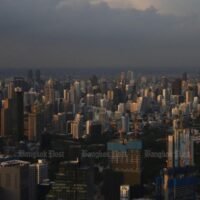 Die Regierung arbeite daran, das Wirtschaftswachstum in diesem Jahr von derzeit rund 2,5 Prozent auf drei Prozent zu steigern, sagte Finanzminister Pichai Chunhavajira auf einem Wirtschaftsseminar und fügte hinzu, dass das Wachstum im Vergleich zu den Raten von knapp sechs Prozent in der Vergangenheit niedrig sei.