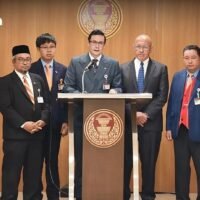 Ein Ausschuss des Repräsentantenhauses untersucht Vorwürfe, wonach bestimmte thailändische Organisationen wissentlich oder unwissentlich die Militärjunta unterstützt haben. Am Donnerstag hat das Gremium des Repräsentantenhauses im Rahmen seiner Untersuchung zu den zur Unterstützung der Militärjunta in Myanmar genutzten Geldwäschereikonten Banken und zuständige Behörden vorgeladen.