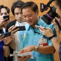 Die Wahlkommission wurde gestern (1. Juli) dazu gedrängt, die für kommenden Mittwoch geplante offizielle Bestätigung aller 200 designierten Senatoren auf unbestimmte Zeit zu verschieben. Andernfalls würde eine Klage wegen pflichtwidriger Nachlässigkeit gegen die Wahlbehörde eingereicht.