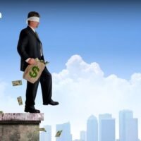 Der thailändische Immobiliensektor werde in diesem Jahr vor Herausforderungen stehen, wenn es darum gehe, seine Verkaufsziele zu erreichen, sagte Prasert Taedullayasatit, Präsident der Thai Condominium Association, am Dienstag. Grund dafür sei ein Rückgang bei der Nachfrage und Kaufkraft. Während einige Aspekte mit der Tom Yum Kung Krise vergleichbar sind, wird die hohe Verschuldung der privaten Haushalte die Lösung der Probleme im Immobiliensektor erschweren.