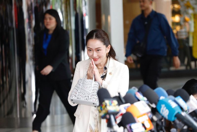 Als jüngster Premierminister in der thailändischen Geschichte fällt Paetongtarn Shinawatras Regierungsantritt in eine Zeit, in der Thailand nach politischer Stabilität, wirtschaftlicher Wiederbelebung und sozialer Integration strebt.