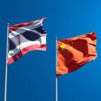 Der chinesische Botschafter Han Zhiqiang hat die Entschlossenheit Pekings bekräftigt, Thailand bei der Bekämpfung des Problems zweifelhafter chinesischer Geschäfte zu unterstützen und gleichzeitig den Handel und die Beziehungen zwischen den beiden Ländern China und Thailand zu verbessern.