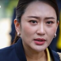 Partei und Shinawatra-Führung streben angesichts der wachsenden Herausforderung durch reformistische „orange Fraktion“ nach Einheit. Quellen zufolge wirbt die neue Premierministerin Paetongtarn Shinawatra um die Abgeordneten der Pheu Thai Partei, um die Partei zu einen, die durch den distanzierten Führungsstil ihres Vorgängers Srettha Thavisin gespalten war.