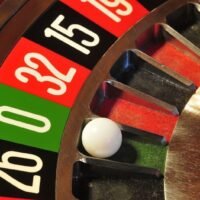 Thailand treibt Pläne zur Legalisierung von Casinos voran, um seine Attraktivität als Top-Touristenziel zu steigern und erhebliche ausländische Investitionen anzuziehen. Der Staatsrat, die Rechtsbehörde der Regierung, hat einen Entwurf für die öffentliche Meinung veröffentlicht.