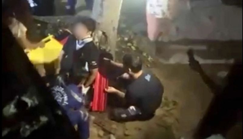 Ein Mann erlitt schwere Verletzungen, als der Balkon, auf dem er sich in einem Resort in Chumphon befand, einstürzte. Dies führte zu Befürchtungen über nicht lizenzierte Unterkünfte und die fehlende Reaktion der örtlichen Polizei. Nur die örtliche Touristenpolizei leistete wirksame Hilfe.