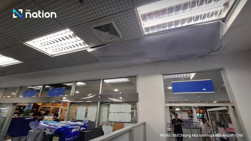 Ein Deckenabschnitt des Abflugpassagiergebäudes des internationalen Flughafens Chiang Mai stürzte am Samstagmorgen ein und verletzte zwei ausländische Passagiere, einen Niederländischen Jungen und ein chinesisches Mädchen, teilten die Flughafenbehörden mit.