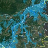 Der Mekong Fluss hat seinen kritischen Pegel überschritten und könnte weiter ansteigen, wenn Laos den Abfluss aus dem Xayaburi-Staudamm erhöht; den Bewohnern wird geraten, sich auf eine Evakuierung vorzubereiten.