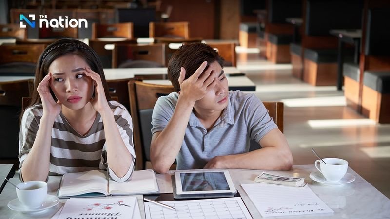 Die thailändische Gastronomiebranche kämpft mit einer schweren Krise, mehr als 600.000 Betriebe mussten in den letzten drei Jahren ihre Türen schließen.Die Schließungen werden vor allem einer Kombination aus Konjunkturabschwung, intensiver Konkurrenz, steigenden Kosten und geringerer Konsumneigung zugeschrieben.