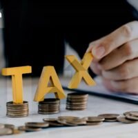 Die thailändische Regierung erwägt einen Steuerreformplan zur Bekämpfung des steigenden Haushaltsdefizits. Zu den möglichen Reformen gehören die Einbeziehung der Schattenwirtschaft in das System und die Förderung einer negativen Einkommensteuer.