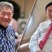 De Facto Pheu Thai Chef Thaksin Shinawatra wurde beschuldigt, er habe versucht, persönliche Rache an Militärkommandanten zu nehmen, indem er zunächst seine rechte Hand, Phumtham Wechayachai, zum Verteidigungsminister ernannte, so ein pensionierter Armeegeneral.
