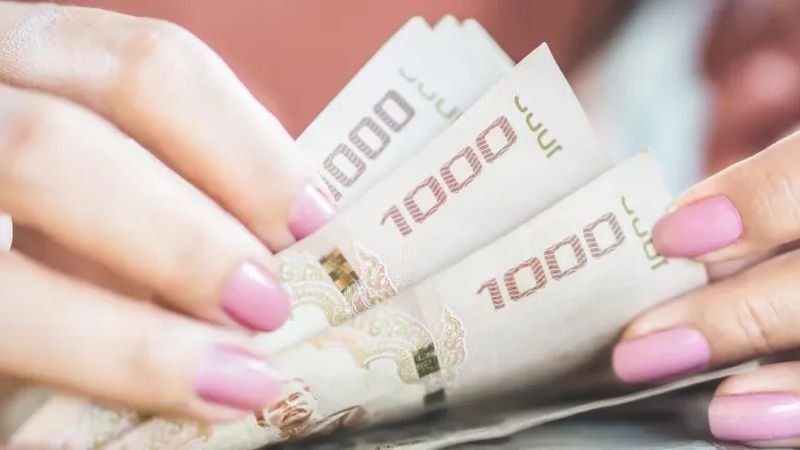 Da der thailändische Baht rasch an Stärke gewonnen hat und die Unternehmen die Zentralbank drängen, Maßnahmen zur Stabilisierung der thailändischen Währung zu ergreifen, warnte Prachai Leophairatana, CEO von TPI Polene Plc, heute (29. September), dass es zu einer Wiederholung der „Tom Yum Kung“ Krise von 1997 kommen könne, wenn nicht schnell Maßnahmen ergriffen würden.