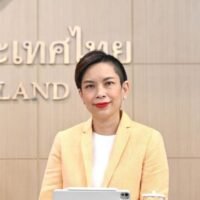 Die Bank von Thailand hat ihren Eingriff in den Wert des Baht eingeräumt und bezeichnete ihn als ein Instrument zur Steuerung der Stärke der Währung gegenüber dem US-Dollar. Chayawadee Chai-anant, stellvertretender Gouverneur der Zentralbank für die Gruppe für Unternehmensbeziehungen, sagte am Montag, die Zentralbank habe in den Wechselkurs des Baht eingegriffen, um sicherzustellen, dass seine Schwankungen denen der regionalen Währungen angemessen entsprechen.