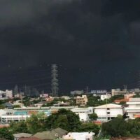 Das TMD gab eine Wettervorhersage für die nächsten 24 Stunden heraus und wies auf ein Gebiet mit mäßigem Hochdruck bzw. einer kühlen Luftmasse aus China hin, die die östlichen Teile der nördlichen, zentralen und nordöstlichen Regionen sowie das Südchinesische Meer überdeckt.