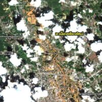 Satellitenbilder, die gestern von der Geo-Informatics and Space Technology Development Agency (Gistda) aufgenommen und heute (7. Oktober) veröffentlicht wurden, zeigten das Ausmaß der schweren Überschwemmungen in der Stadt Chiang Mai und im Bezirk Mae Rim, nachdem der Fluss Ping über die Ufer getreten war, berichtete die Zeitung Naewna.