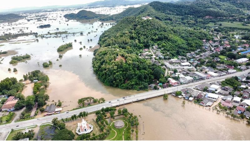 BANGKOK. China hat Berichte aus Thailand zurückgewiesen, denen zufolge die großen Staudämme und Reservoirs am Mekong zu den anhaltenden Überschwemmungen im Norden und Nordosten des Landes beitragen könnten.