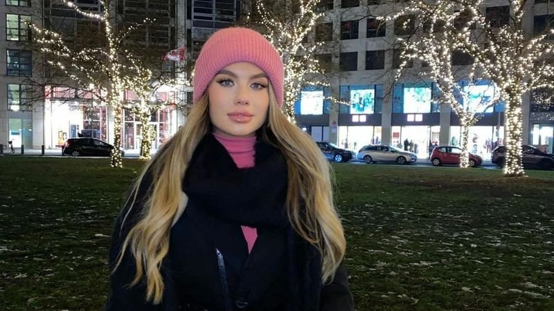 In einer sensationellen Wendung wie aus einem Krimi entging der Netflix-Star Olga Bednarska unglaublicherweise einer langen Gefängnisstrafe, obwohl sie am Flughafen Manchester beim Schmuggel von Cannabis im Wert von 150.000 Pfund (6,75 Millionen Baht) durch den Zoll erwischt wurde.