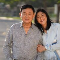 Der De-facto Vorsitzende der Pheu Thai Partei, Thaksin Shinawatra, bestätigte erneut, dass seine Schwester und frühere Ministerpräsidentin Yingluck Shinawatra vor dem Songkran Fest im kommenden April aus dem selbstauferlegten Exil in ihre Heimat zurückkehren werde.