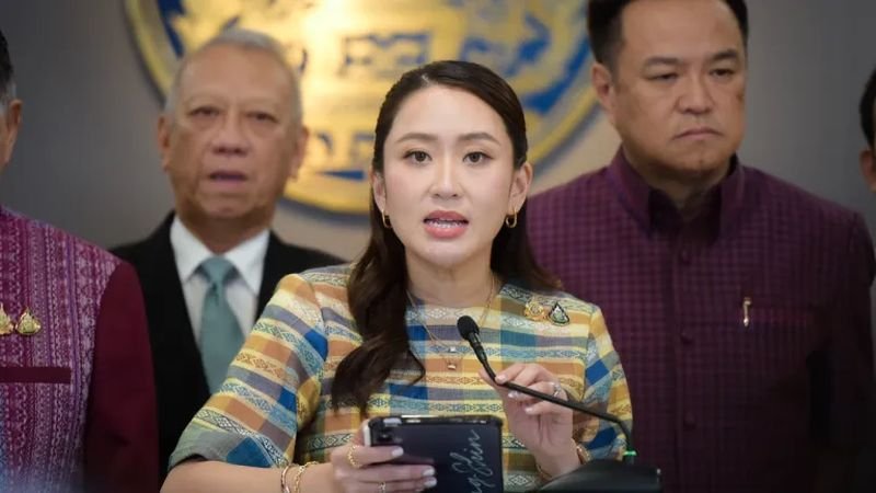 Premierministerin Paetongtarn Shinawatra bestritt, dass ihre Regierung plane, sich über eine Anti-Putsch-Gesetzgebung in militärische Angelegenheiten einzumischen. Sie bestreitet einen angeblichen Plan zur Einmischung in militärische Angelegenheiten durch eine Anti-Putsch-Gesetzgebung.