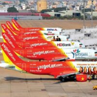 VietJet Thailand hat Pläne angekündigt, seine Flotte bis 2025 durch das Leasing zusätzlicher Flugzeuge zu erweitern . Damit erhöht sich die Zahl der derzeit 18 Flugzeuge, die im Einsatz sind. Diese Information stammt von Pinyos Phibulsongkhram, dem Director of Commercial Affairs von VietJet Thailand.