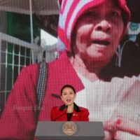 Premierministerin Paetongtarn Shinawatra startete am 27. Januar 2025 im Regierungsgebäude die zweite Phase des digitalen Geldbörsenprogramms. Die Weltbank warnt, dass die Politik den fiskalischen Druck erhöht.