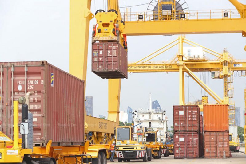 Thailand sollte seine Aufmerksamkeit von der Freude über steigende Exportzahlen auf die Priorisierung der Handelsbilanz verlagern und diese Land für Land analysieren, sagt der Thai National Shippers' Council (TNSC).Chaichan Charoensuk, Vorsitzender des TNSC, sagte, der anhaltende Handelskrieg sei für Exporteure wie eine Zeitbombe, deren wahre Auswirkungen wahrscheinlich im zweiten Quartal sichtbar würden.