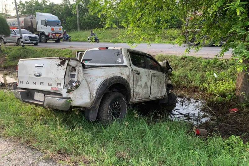 Bei den Songkran Ferien gab es bisher 171 Tote, hauptsächlich wegen Geschwindigkeitsüberschreitung und Alkohol am Steuer. Bangkok verzeichnet die meisten Verkehrstoten, Phatthalung die meisten Unfälle.Bei Verkehrsunfällen kamen in den ersten fünf Tagen des Songkran-Festes bis Dienstagabend 171 Menschen ums Leben und 1.208 weitere wurden verletzt.