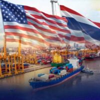 Thailands Handels- und Exportsektoren befinden sich angesichts der Eskalation des Handelskriegs zwischen den USA und China in höchster Alarmbereitschaft, da die potenziellen Auswirkungen auf die Wirtschaft des Landes spürbar sein werden. Ökonomen warnen, dass die durch die Kluft zwischen den beiden Großmächten angeheizten globalen Handelsunsicherheiten die wirtschaftliche Stabilität Thailands gefährden könnten.