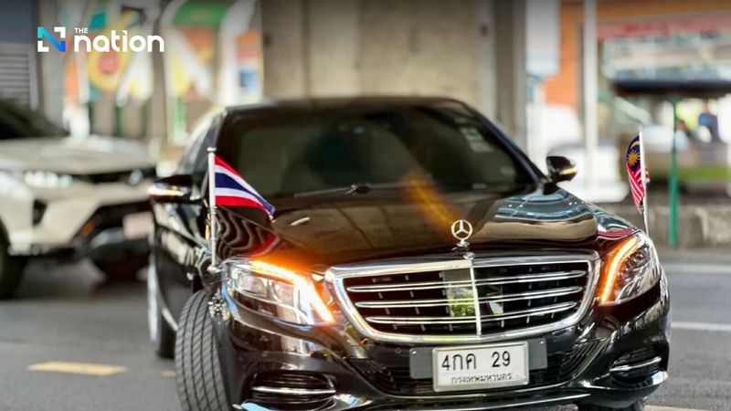Thaksin empfing den malaysischen Premierminister Anwar und den Juntachef von Myanmar, Min Aung Hlaing, in Bangkok mit dem Ziel, unter strengen Sicherheitsvorkehrungen Friedensgespräche zu vermitteln.Der ehemalige Premierminister Thaksin Shinawatra traf sich am Donnerstagabend unter strengen Sicherheitsvorkehrungen zu einem Abendessen mit dem malaysischen Premierminister Anwar Ibrahim und dem Junta-Führer von Myanmar, Min Aung Hlaing, in einem Hotel in Bangkok.