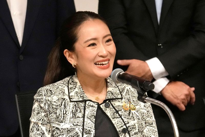 Am Montag erklärte die Volkspartei unter Führung des Listenabgeordneten Wiroj Lakkhanaadisorn ihre Absicht, rechtliche Schritte gegen Thailands Premierministerin Paetongtarn Shinawatra einzuleiten.Im Mittelpunkt ihres Anliegens stehen drei Fälle mutmaßlichen ethischen Fehlverhaltens, die während einer hitzigen Misstrauensdebatte im Mittelpunkt standen. Trotz ihres Erfolgs bei der Abstimmung wächst der Druck auf die Opposition, die vor Gericht Gerechtigkeit sucht.