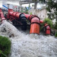 Die Abteilung für Entwässerung und Kanalisation der BMA ist mit Einrichtungen und Teams bestens darauf vorbereitet, in dieser Regenzeit Überschwemmungen in Bangkok zu verhindern und zu bekämpfen.