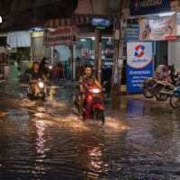 In ganz Thailand werden Gewitter und schwere Regenfälle erwartet. Die Bewohner im Süden und Westen Thailands werden dringend gebeten, bei starkem Regen und Wasseransammlungen vorsichtig zu sein.