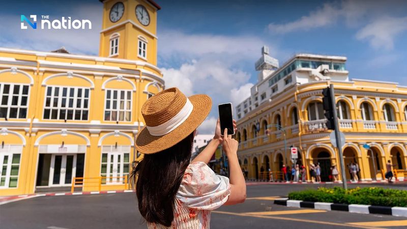 Die Ferieninsel war in den ersten vier Monaten dieses Jahres unter den südlichen Provinzen Thailands die umsatzstärkste. Laut dem PR-Büro der Region 6 bleibt Phuket mit einem beeindruckenden Umsatz von 188,99 Milliarden Baht der unangefochtene Champion. Diese Zahl unterstreicht den Status der Insel als „Andamanenperle“ mit erstklassigen Stränden, Luxushotels, einem vielfältigen Angebot an Wassersportaktivitäten und Attraktionen für jeden Lebensstil.